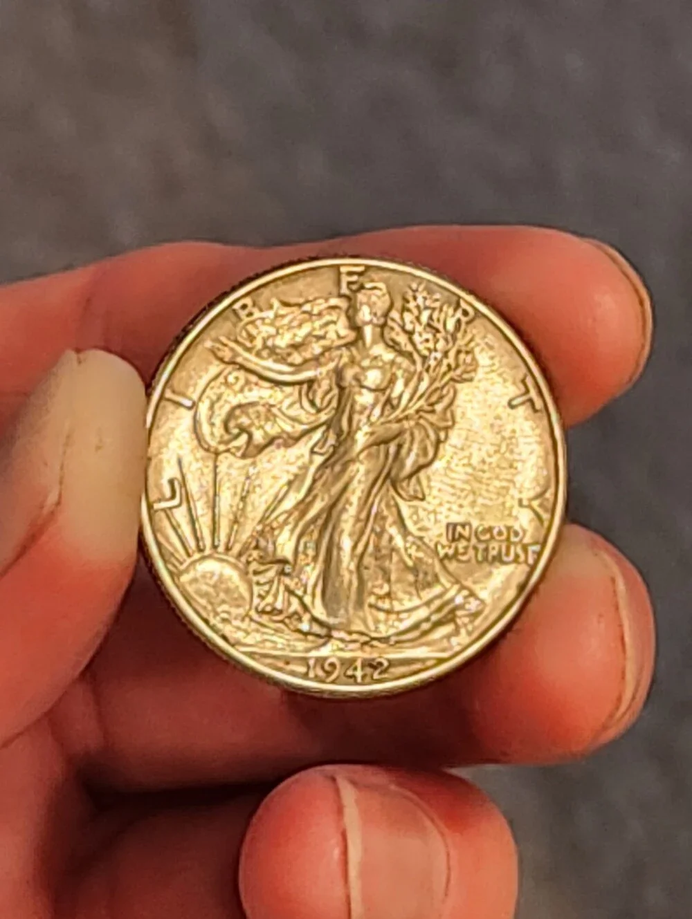 SHARP LUSTROUS UNCIRCULATED 1942 WALKING LIBERTY SILVER HALF DOLLAR